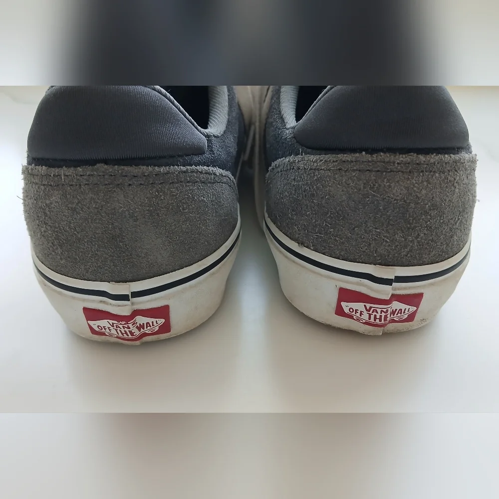 Vans Atwood Deluxe Skate Shoes Men’s Size 8 Gray Suede Two Tone